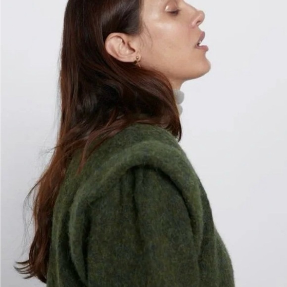 Zara Women Green Alpaca Wool Blend w/ Accent Shoulder Sweater - Picture 3 of 8